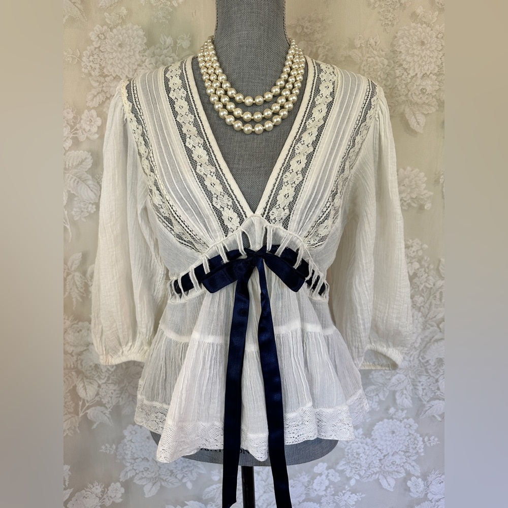 Gauze Free People White Lace Boho Blouse with Navy Ribbon